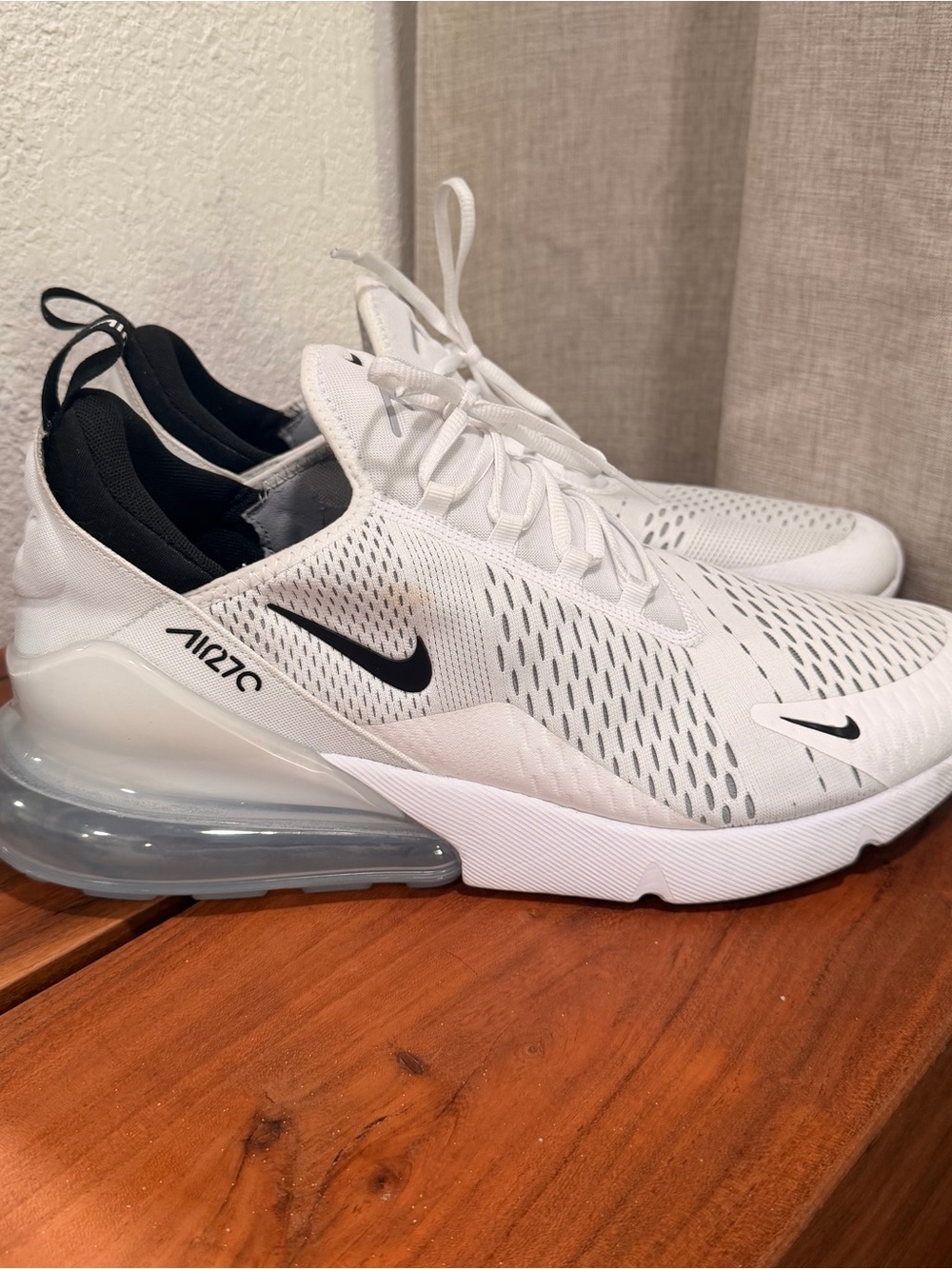Nike Air Max 270 Men's Sneakers - White/Black